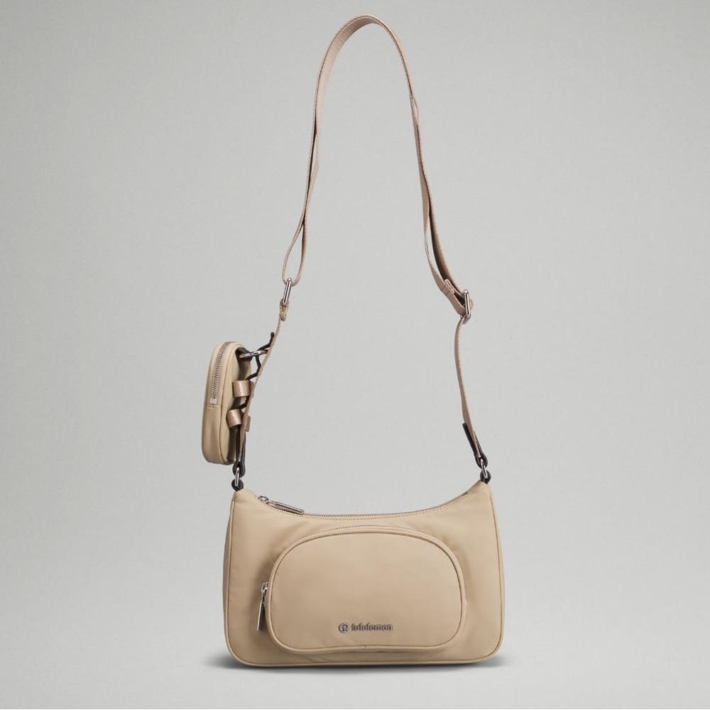 NWT LULULEMON Crossbody with nano pouch bag